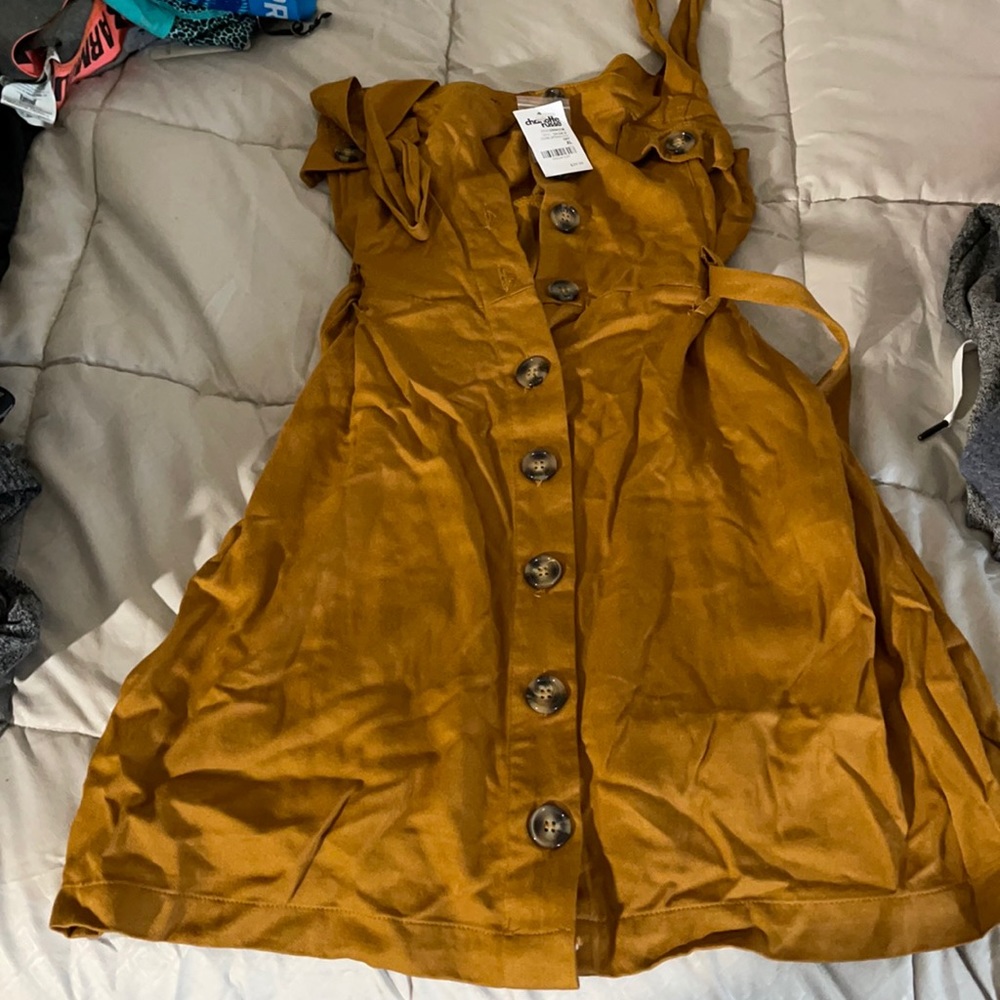 XL gold button up dress